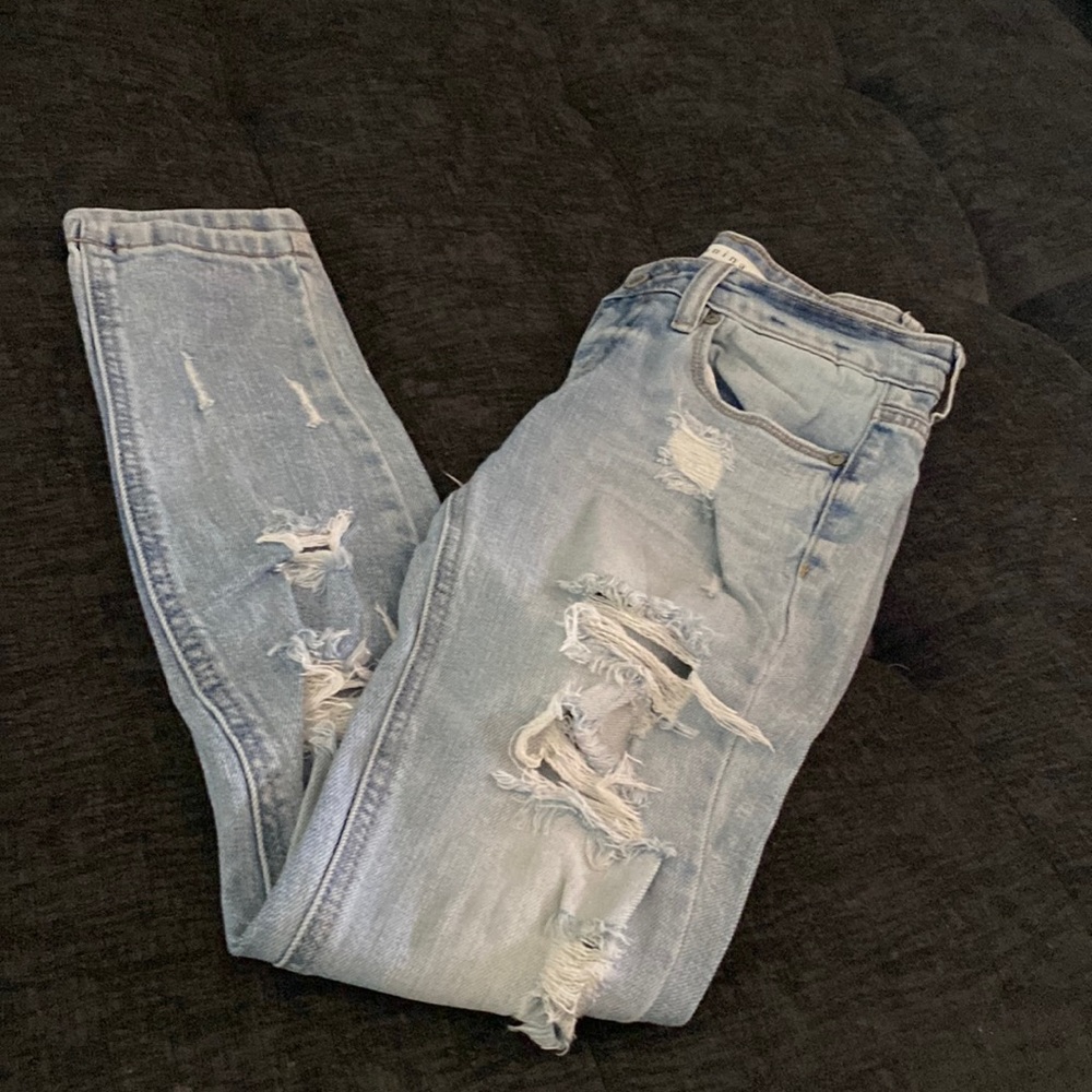 Lovely distressed jeans